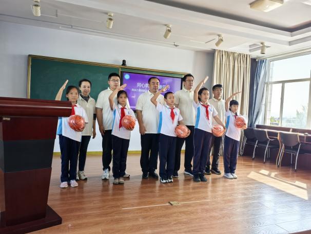 同心筑夢(mèng)健康同行 留聯(lián)會(huì)社會(huì)實(shí)踐活動(dòng)走進(jìn)大薛鄉(xiāng)中心校，傳遞健康關(guān)愛(ài)